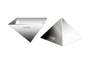 Moule pyramide inox 9 cm Ibili