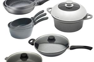 Batterie de cuisine 8 pièces revêtement Dur comme la pierre Mathon