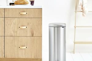 Brabantia - Newicon 30,0L Poubelle à pédale tôle, mat (11 43 80)