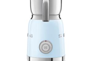 Chocolatière émulsionneur bleu azur 500 W MFF01PBEU Smeg