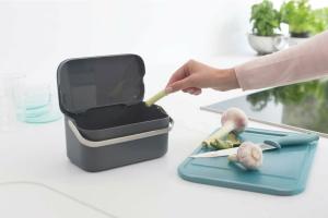 Contenant pour déchets organiques gris foncé