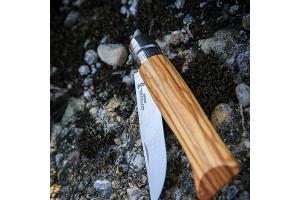 Couteau pliant N°08 Inox 8,5 cm manche en Olivier Opinel