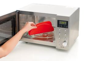 Cuit-omelette micro-ondes en silicone Lékué