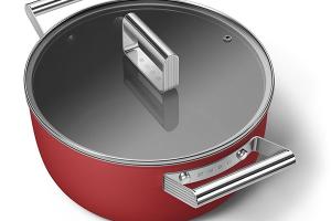 Faitout bas aluminium antiadhésif 24 cm rouge mat avec couvercle verre trempé Smeg