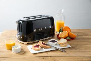 Grille-pain 4 tranches noir 1500 W TSF02BLEU Smeg