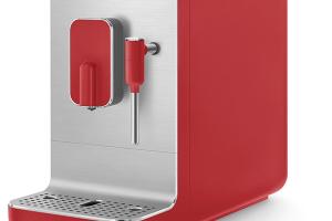 Machine à café avec broyeur et buse vapeur 1350 W BCC02RDMEU rouge Smeg