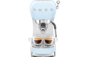 Machine à café expresso 1 L 1350 W ECF02PBEU bleu azur Smeg