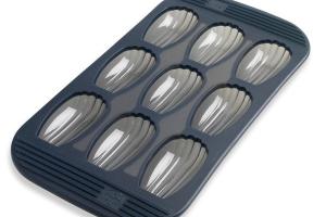 Moule silicone 9 madeleines Mastrad