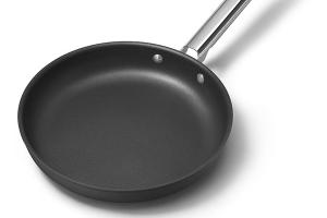 Poêle aluminium antiadhésive 28 cm noir mat Smeg