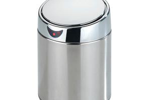 Poubelle cosmétique à capteur Senso Chrome en inox Wenko by Maximex