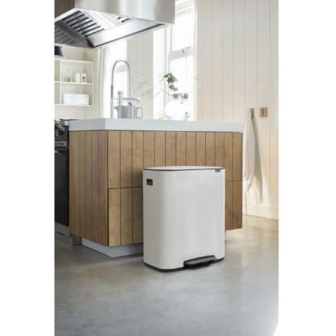 Poubelle Bo BRABANTIA - A pédale - Avec 1 seau intérieur - 60 L - Blanc