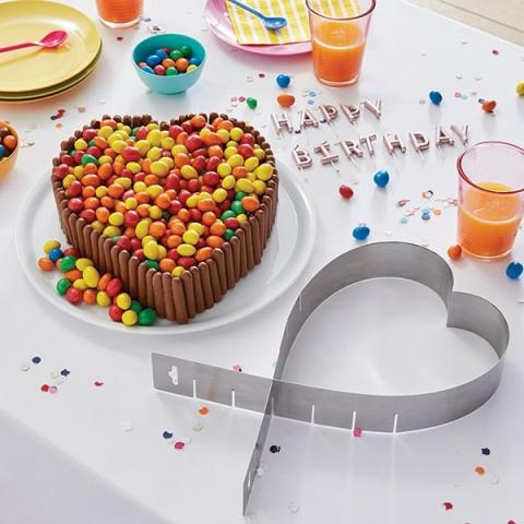 Cadre extensible coeur en inox 14 -26 cm Mathon Cadre extensible coeur en inox 14 -26 cm Mathon