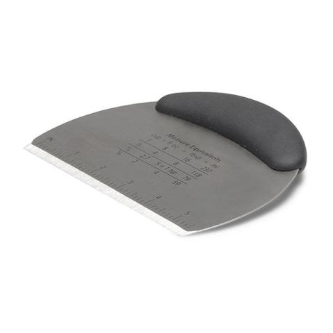Coupe-pâte gradué en inox Patisse