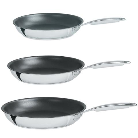 Lot 3 poêles inox antiadhérentes Castel'Pro 20, 24 et 28 cm Cristel Lot 3 poêles inox antiadhérentes Castel'Pro 20, 24 et 28 cm Cristel