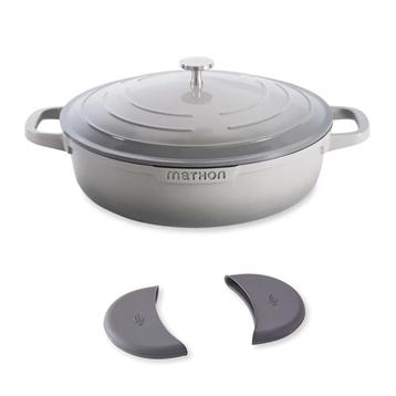 Lot cocotte légère basse ronde en fonte d'aluminium 28 cm gris et deux maniques silicone Mathon