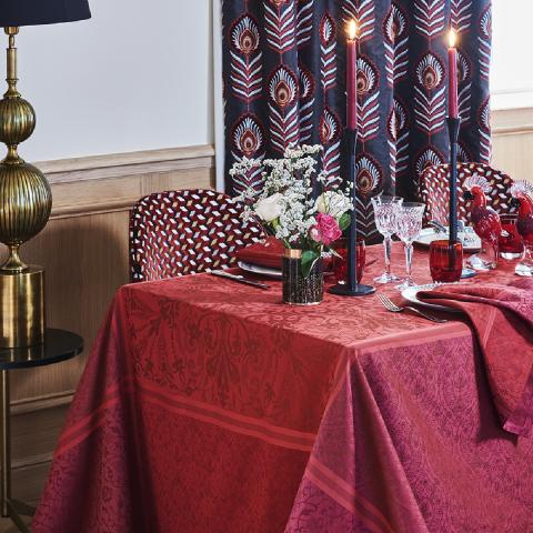 Nappe antitache déperlant pur coton bordeaux 172X302 Garnier Thiebaut Nappe antitache déperlant pur coton bordeaux 172X302 Garnier Thiebaut