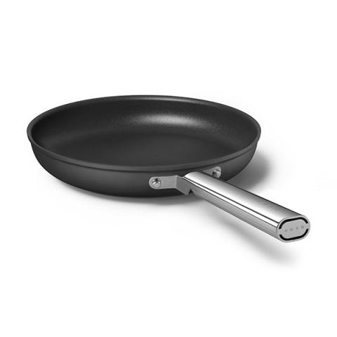 Poêle aluminium antiadhésive 30 cm noir mat Smeg