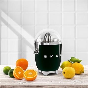 Presse-agrumes électrique noir 70 W CJF01BLEU Smeg Presse-agrumes électrique noir 70 W CJF01BLEU Smeg
