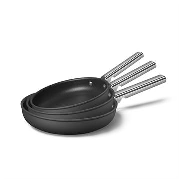 Set de 3 poêles aluminium antiadhésives noir mat Smeg Set de 3 poêles aluminium antiadhésives noir mat Smeg